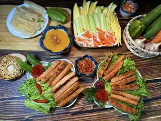 Hình ảnh Phần 5 người