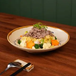 Hình ảnh Mỳ xào săn thịt bò - Beef fried noodles