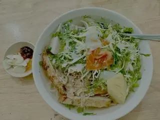 Hình ảnh Bún chả cá + sứa