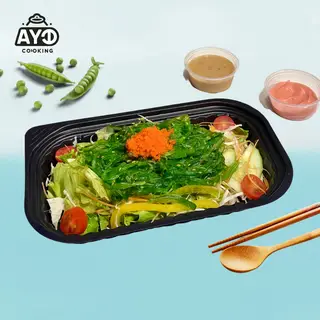 Hình ảnh Salad rong biển trứng cua