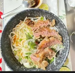 Hình ảnh Bún bò gân - gần nạm