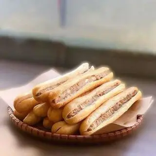 Hình ảnh Bánh Mỳ Que