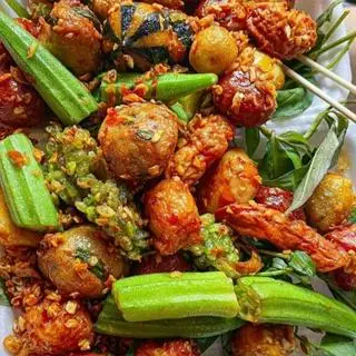 Hình ảnh Viên chiên nước mắm thập cẩm lớn