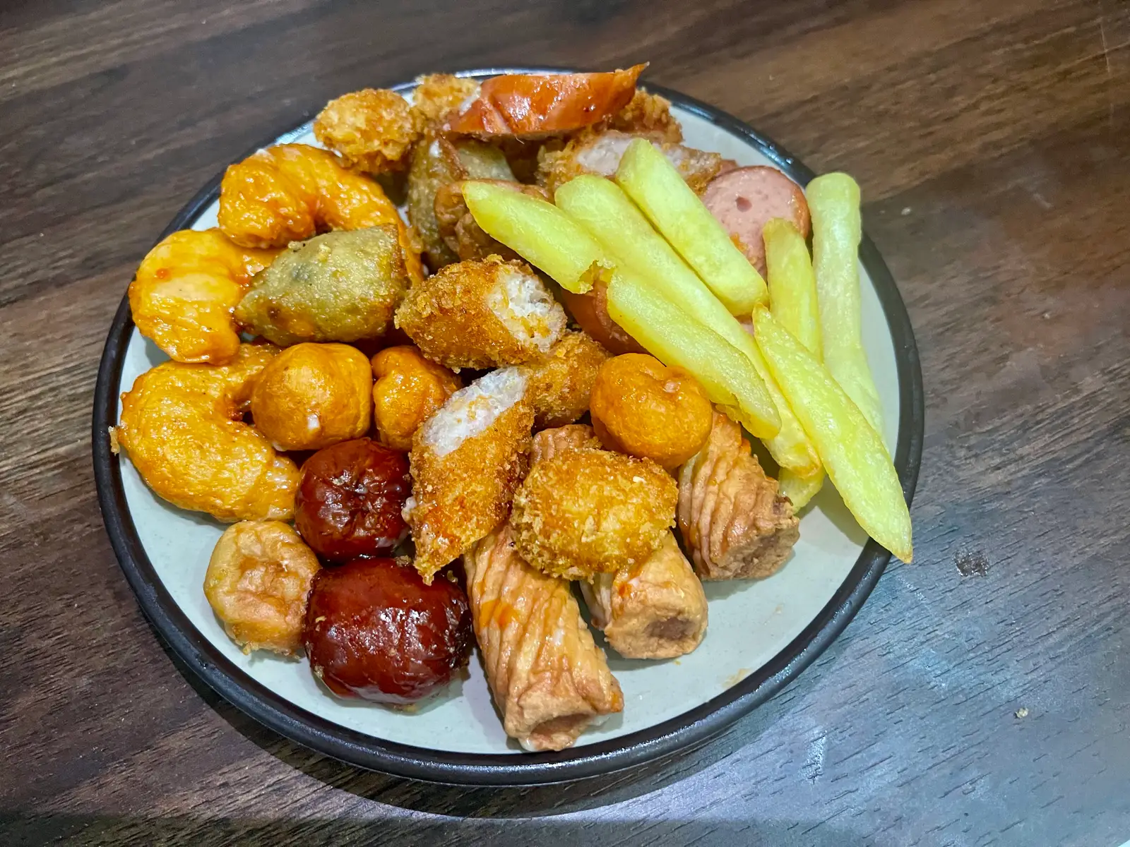 Hình ảnh Mẹt viên chiên vừa