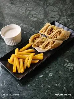 Hình ảnh Arabic chicken shawarma