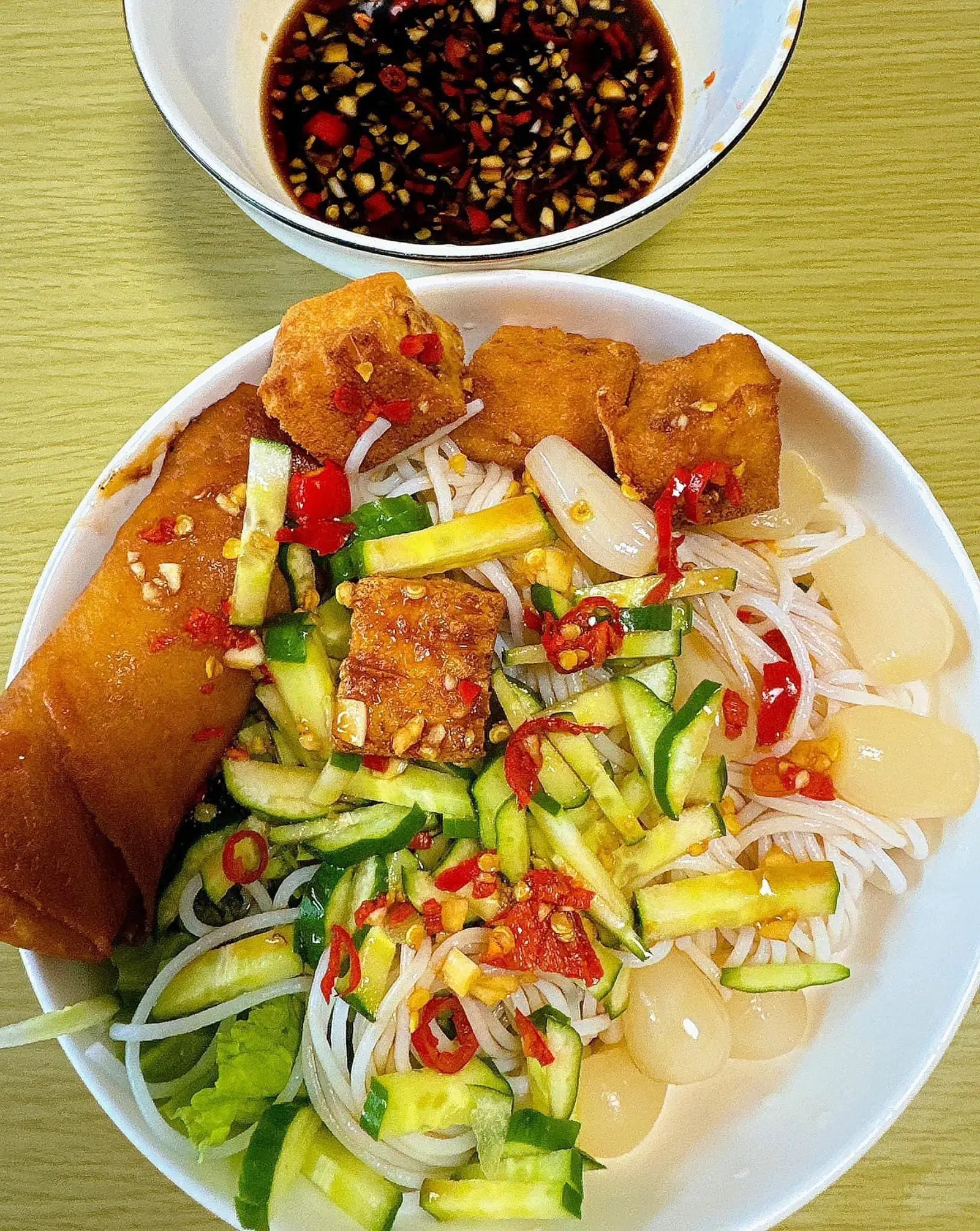 Hình ảnh bún (thêm)