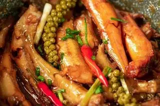Hình ảnh Cơm Cá Bóng Kho Tiêu