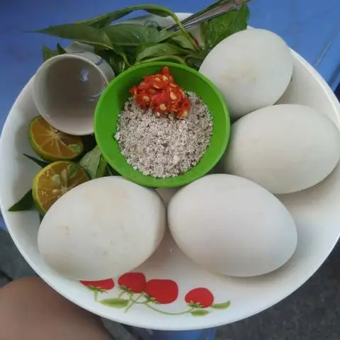 Hình ảnh Hột Vịt Lộn