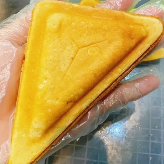 Hình ảnh  Hotdog Xúc Xích Chà Bông 