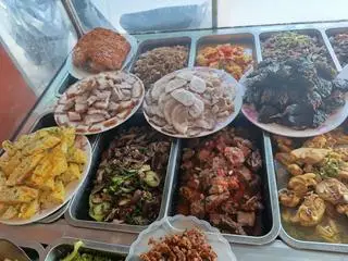 Hình ảnh Thịt chân giò luộc