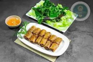 Hình ảnh Chả giò giòn tan Hoàng Ty
