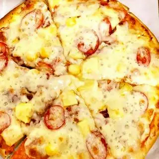 Hình ảnh Pizza xúc xích