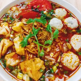 Hình ảnh Bún riêu cua mọc - kèm đậu