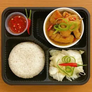 Hình ảnh Cơm Gà Kho Sả Ớt