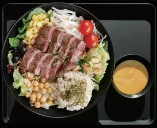 Hình ảnh SALAD-STEAK [bò áp chảo] (Tô)