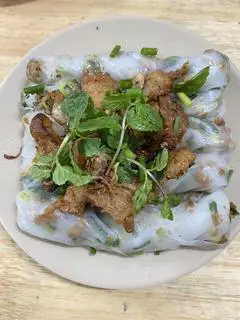 Hình ảnh Bánh cuốn hà khẩu chả + thịt nướng