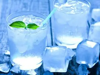 Hình ảnh Nước ngọt 2 Ly