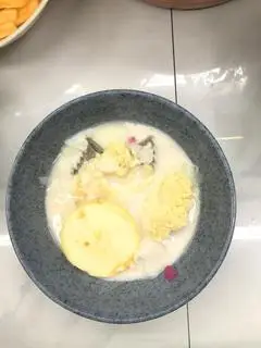 Hình ảnh Chè thái bánh flan