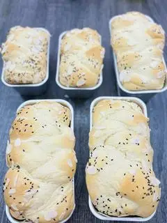 Hình ảnh Bánh mì hoa cúc