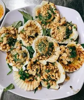 Hình ảnh sò điệp nướng mỡ hành 
