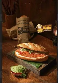 Hình ảnh Bánh mì gà xé