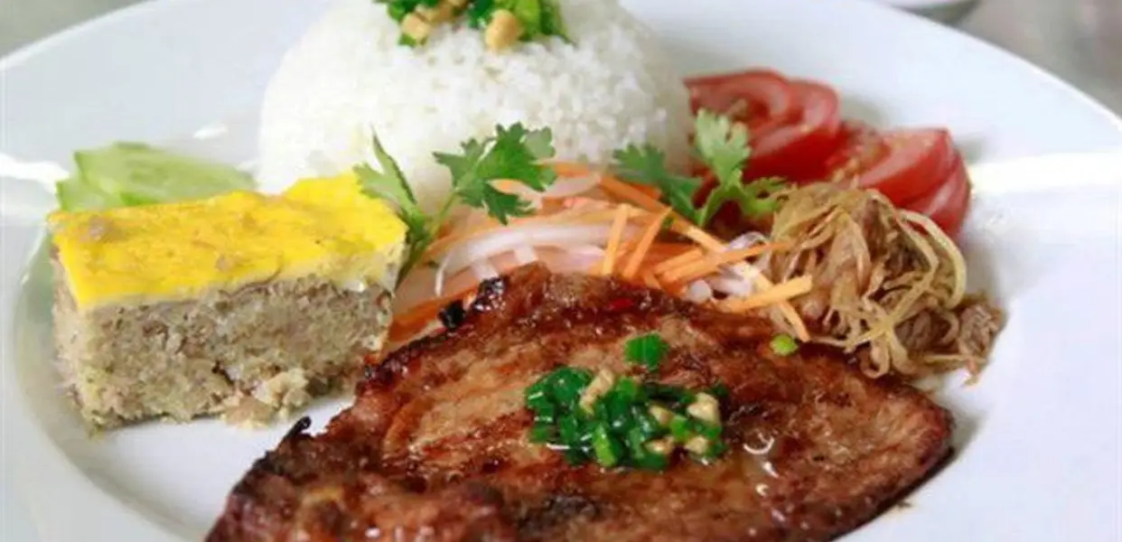 Hình ảnh Cơm Tấm Sườn - Chiến Lược