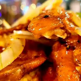 Hình ảnh Cơm Chiên Cánh Gà Bơ Cay