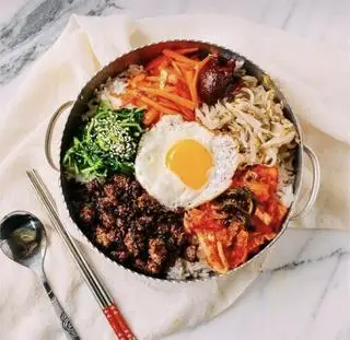 Hình ảnh Cơm trộn Hàn Quốc