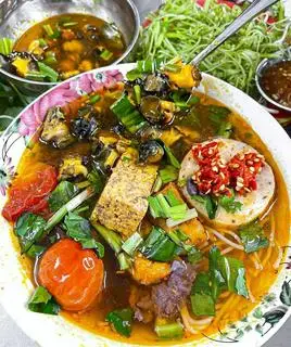 Hình ảnh BÚN RIÊU CUA CHẢ THỊT ỐC