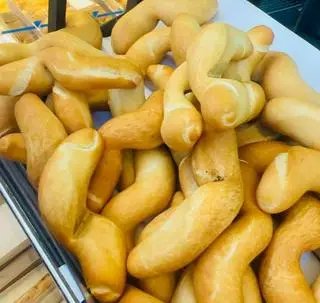 Hình ảnh Bánh mì thêm