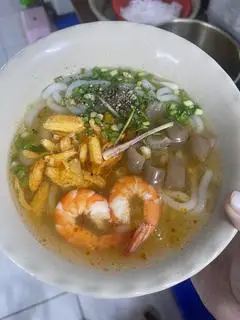 Hình ảnh Bánh canh cua tô tôm cua nhiều 