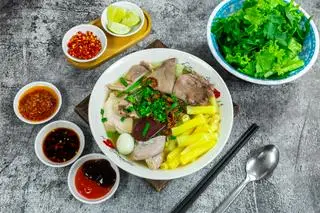 Hình ảnh Tô thập cẩm không giò Hoành Thánh Lá ( Nui, Hủ Tiếu, Mì, Bánh Canh, Bún Gạo )
