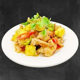 Hình ảnh Chân gà rút xương sốt thái