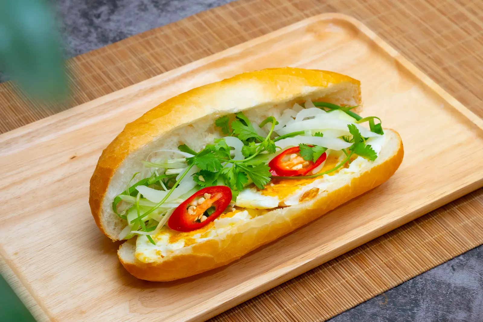 Hình ảnh Bánh mì ốp la - omelette