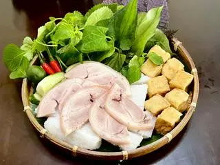 Hình ảnh Bún đậu bắp giò