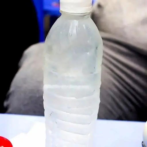 Hình ảnh Mủ trôm - chai