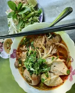 Hình ảnh Súp bò Huế không bánh