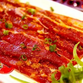 Hình ảnh Ba chỉ tẩm hành nướng