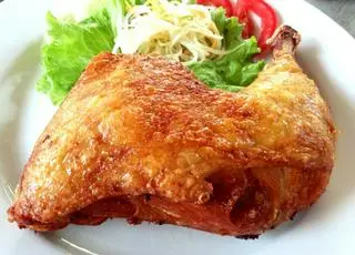 Hình ảnh Cơm Chiên Gà Lớn Sốt Mắm Toi