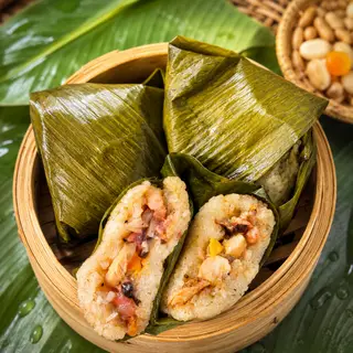 Hình ảnh Xôi lá chuối ngũ vị 