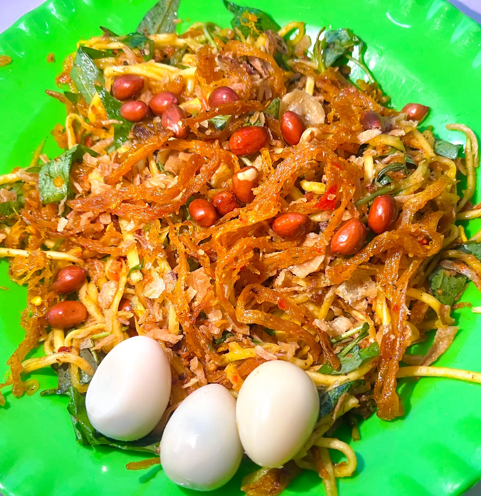 Hình ảnh gỏi xoài khô mực