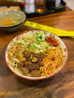 Hình ảnh Mì Trộn Bò Lúc Lắc
