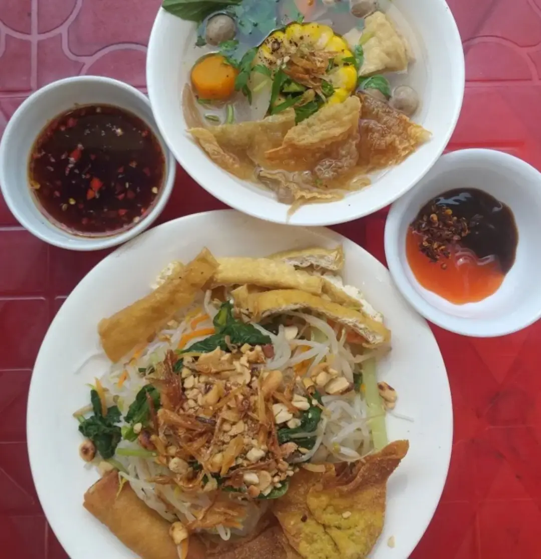 Hình ảnh Combo: Bún Xào Chay + Súp rau củ