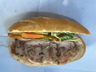 Hình ảnh Bánh mì Giò thủ