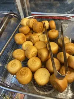 Hình ảnh 5 bánh bao chiên mềm ngọt 