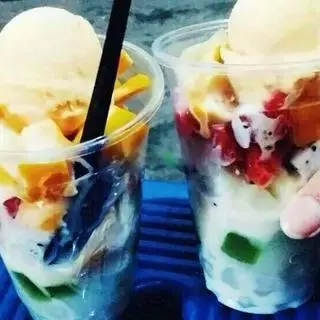 Hình ảnh Hoa quả dầm sữa chua dẻo trân châu