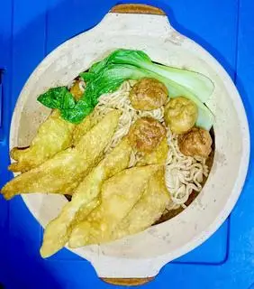 Hình ảnh D. Mì Trộn Bò Viên Hoành Thánh 