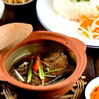 Hình ảnh Cơm Tấm Cá Kho Tộ