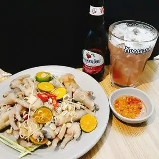Hình ảnh Chân gà sả tắc 500gr (có xương)