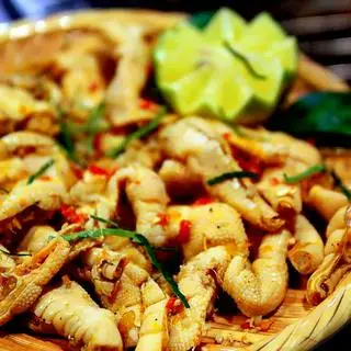 Hình ảnh Chân gà cp muối ớt nướng